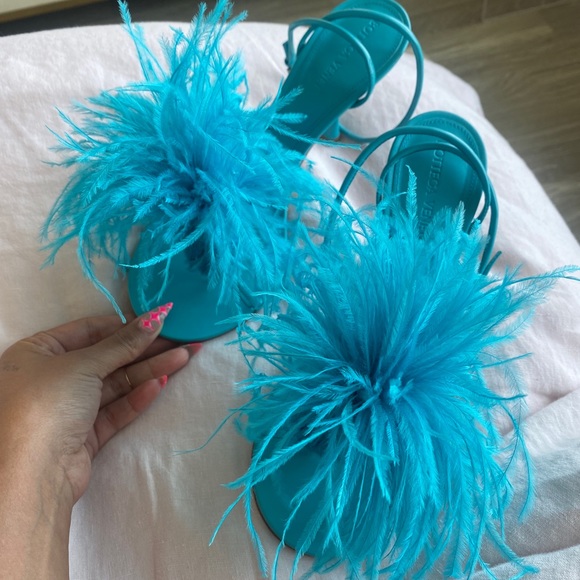 Bottega Veneta Dot feather-trimmed Leather Sandals in Blue - Picture 4 of 7